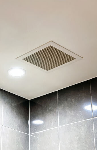 /uploads/2025/04/exhaust-fan-installation-bathroom.jpg